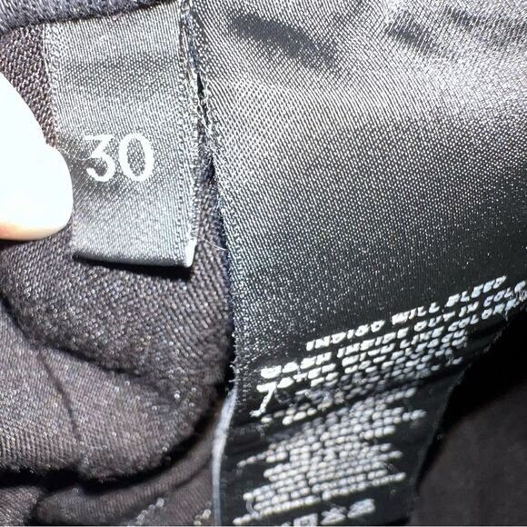 J Brand Women's Skinny Leg in Deep Black Mid Rise Woman's Jeans Size 30 - Picture 7 of 12